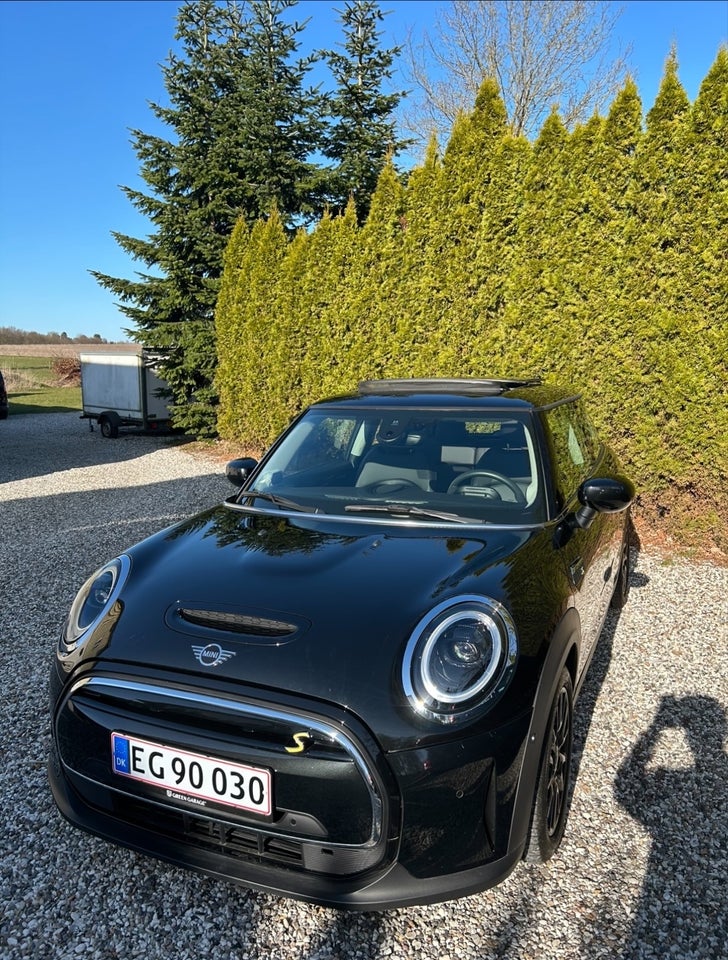 MINI Cooper SE Classic Trim 3d