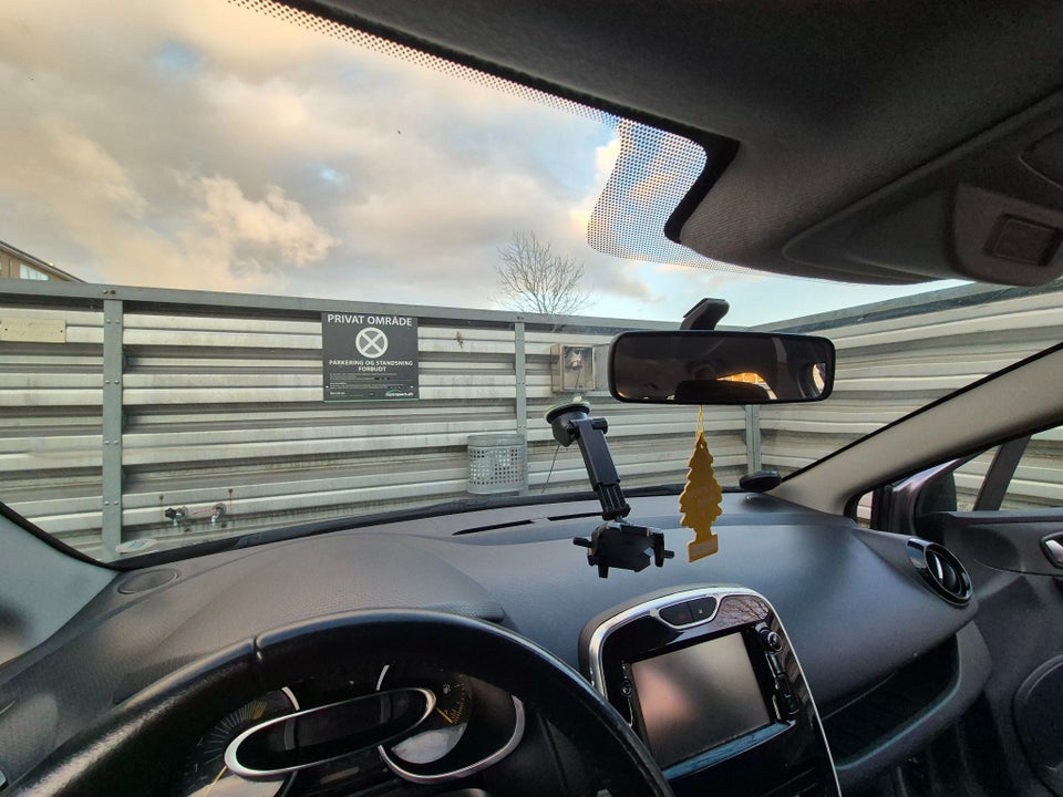 Renault Clio IV 1,5 dCi 75 Limited Sport Tourer 5d