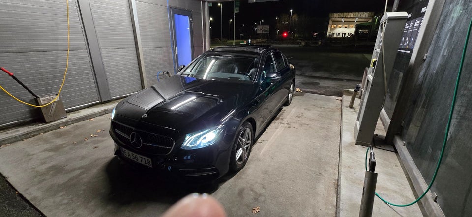 Mercedes E220 d 2,0 AMG Line aut. 4d