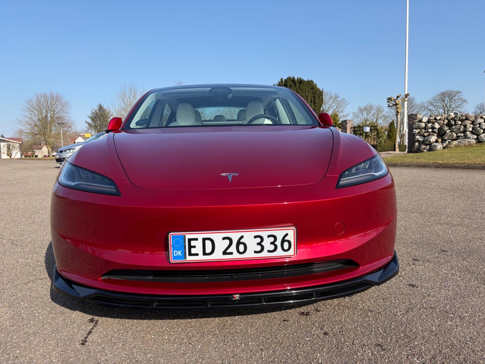 Tesla Model 3 RWD 4d