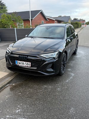 Audi Q8 e-tron 55 S-line quattro 5d