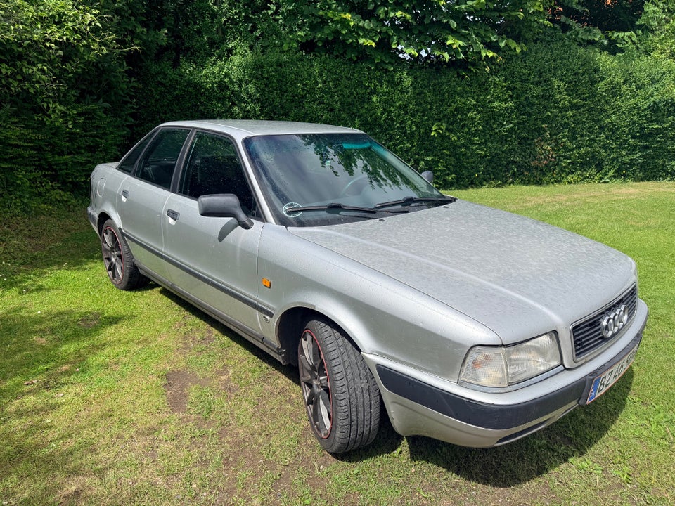 Audi 80 2,0 E Avant 5d
