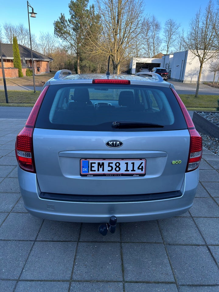 Kia Ceed 1,6 CRDi 128 Active SW aut. 5d