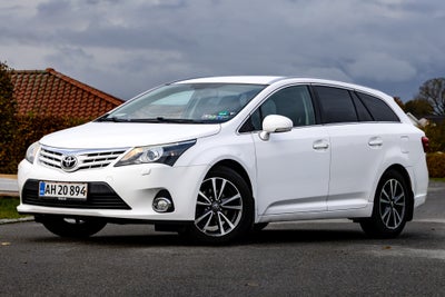 Toyota Avensis 2,0 D-4D T2 Premium stc. 5d