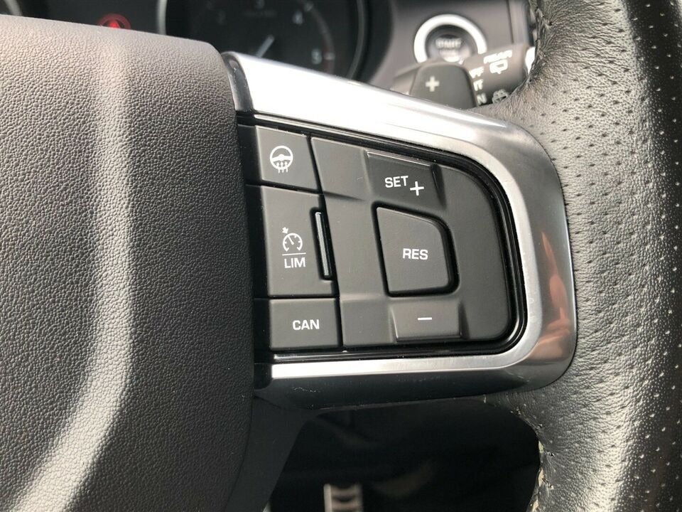 Land Rover Discovery Sport 2,0 TD4 180 Pure Van 5d