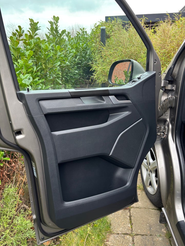 VW Caravelle 2,0 TDi 150 Comfortline DSG kort