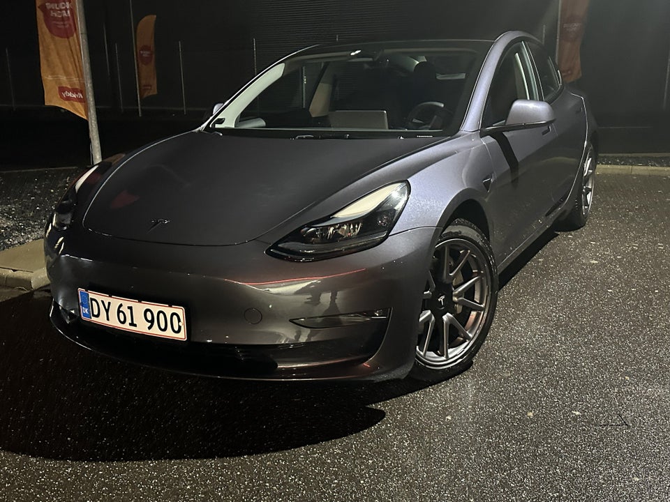 Tesla Model 3 Long Range AWD 4d