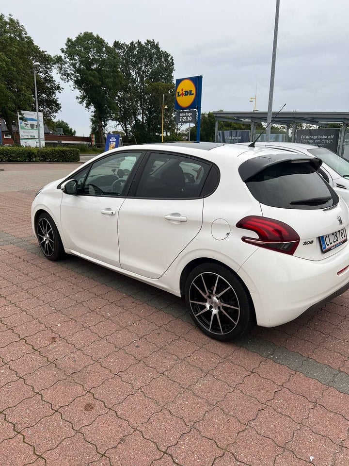 Peugeot 208 1,6 BlueHDi 100 Active+ 5d
