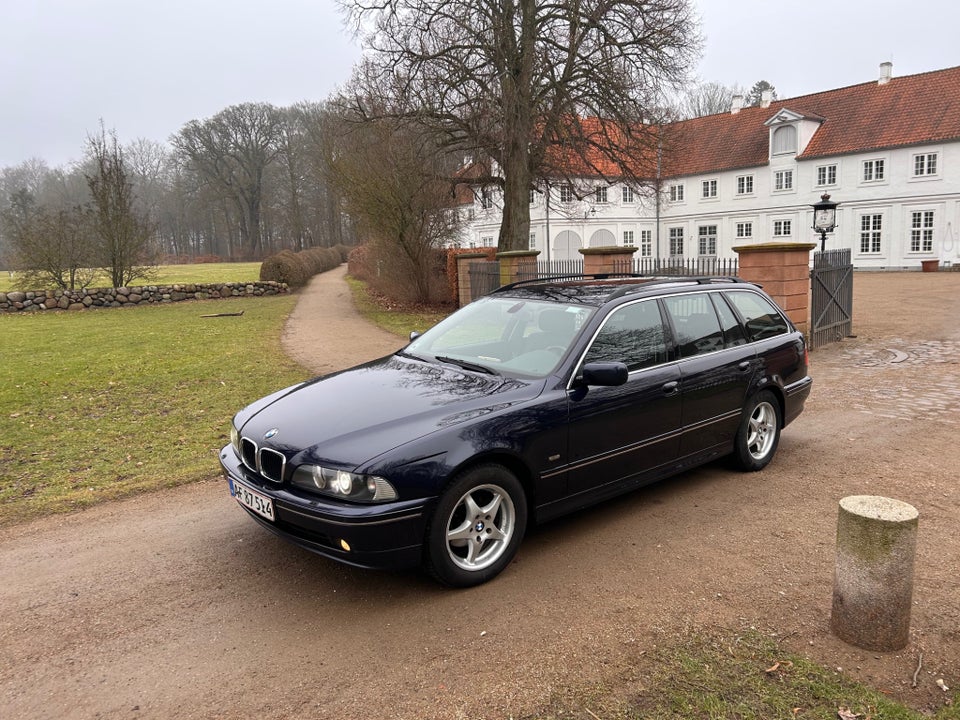 BMW 525i 2,5 Touring 5d