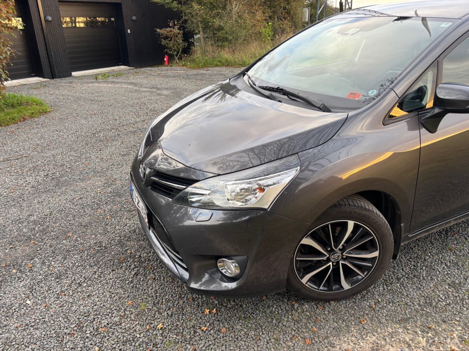 Toyota Verso 1,8 VVT-i T2 Touch 7prs 5d