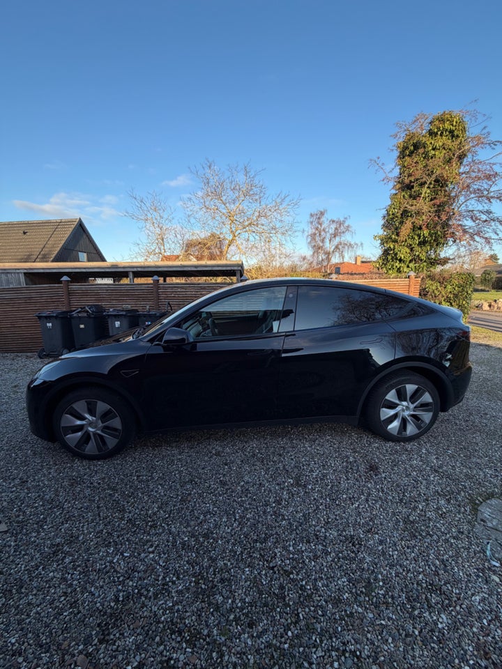 Tesla Model Y Long Range AWD 5d