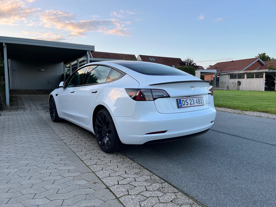 Tesla Model 3 Performance AWD 4d