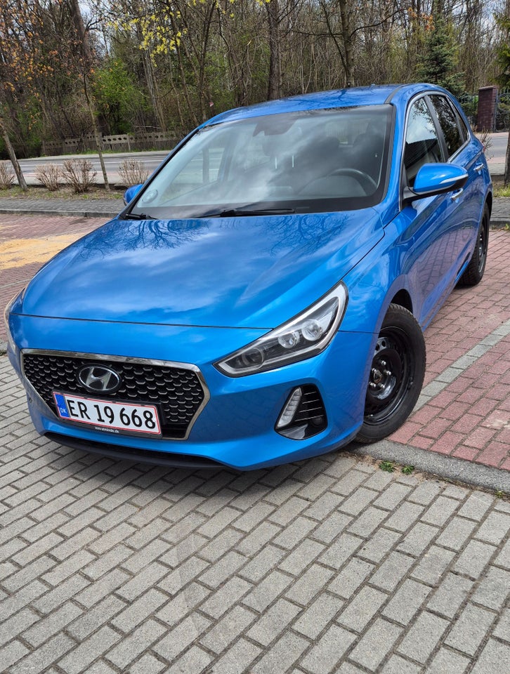 Hyundai i30 1,6 CRDi 110 Premium DCT 5d