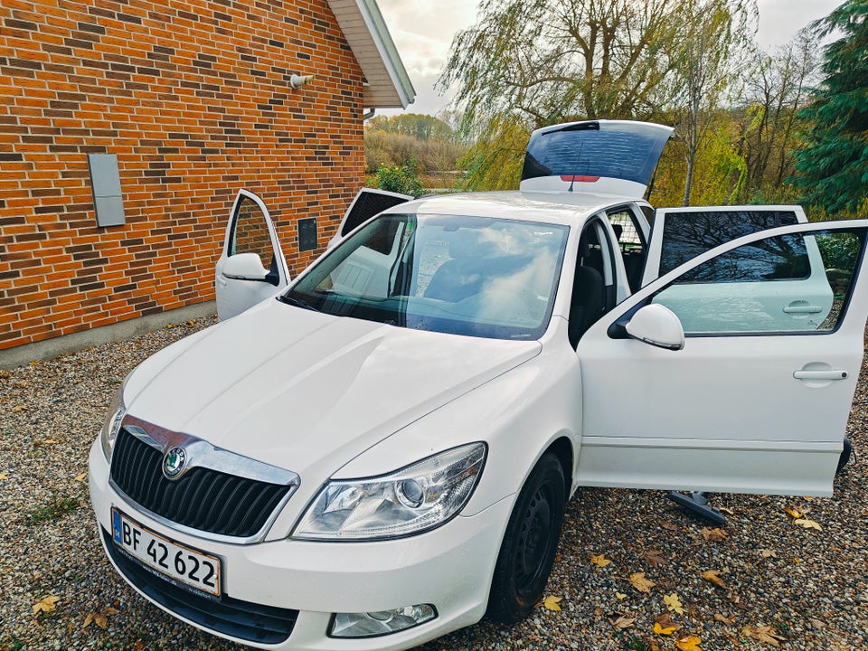 Skoda Octavia 1,6 TDi 105 GreenLine Combi 5d