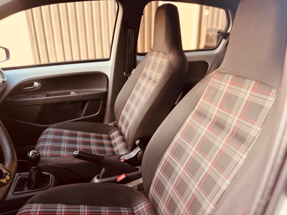 VW Up! 1,0 TSi 90 High Up! BMT 5d