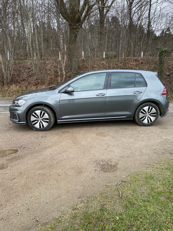 VW Golf VII 1,4 GTE DSG 5d