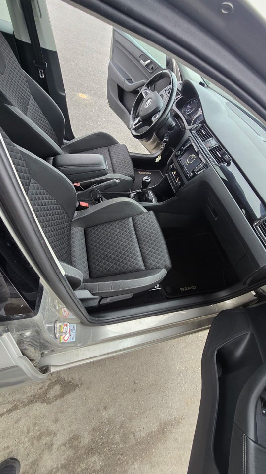 Skoda Rapid 1,2 TSi 90 Ambition Spaceback 5d