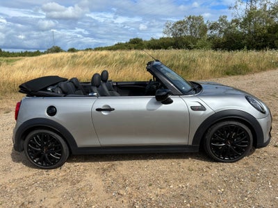 MINI Cooper S 2,0 Essential Cabriolet aut. 2d