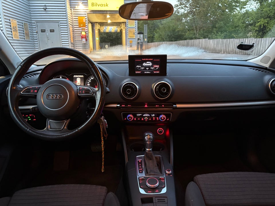 Audi A3 2,0 TDi 150 Sport S-tr. 3d