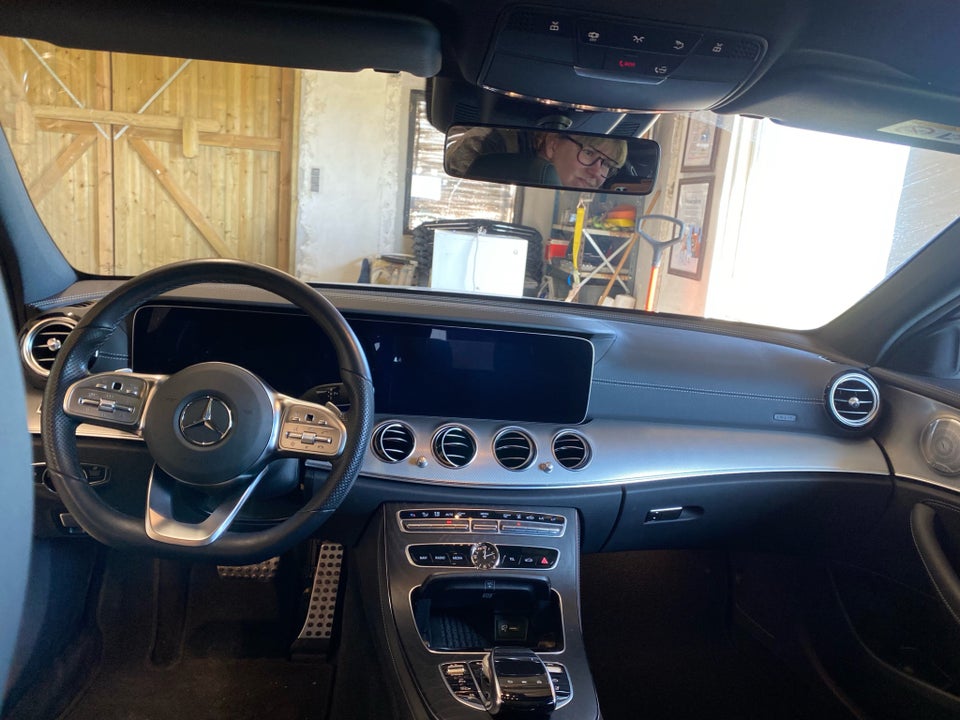 Mercedes E300 de 2,0 AMG Line Night Edition stc. aut. 5d