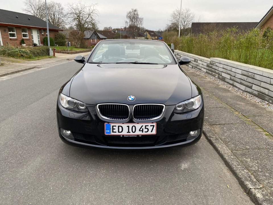 BMW 320i 2,0 Cabriolet Steptr. 2d