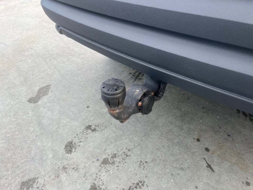 Audi Q3 45 TFSi e Attitude plus S-tr. 5d