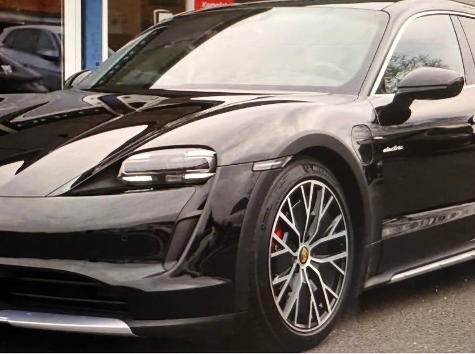 Porsche Taycan 4S Performance+ Cross Turismo 5d