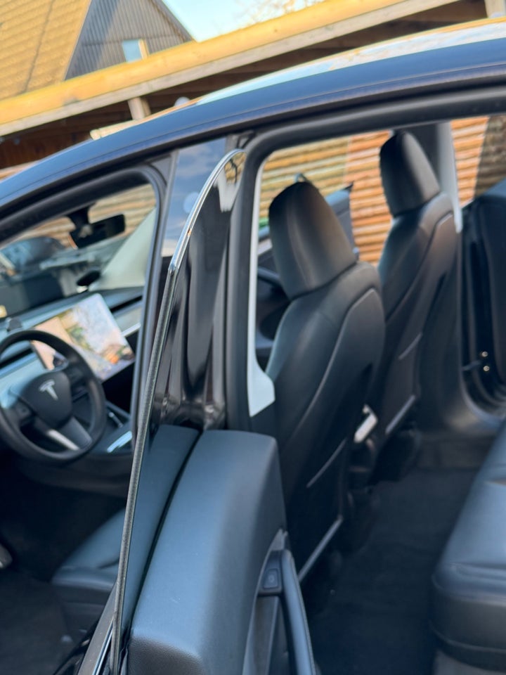 Tesla Model Y Long Range AWD 5d