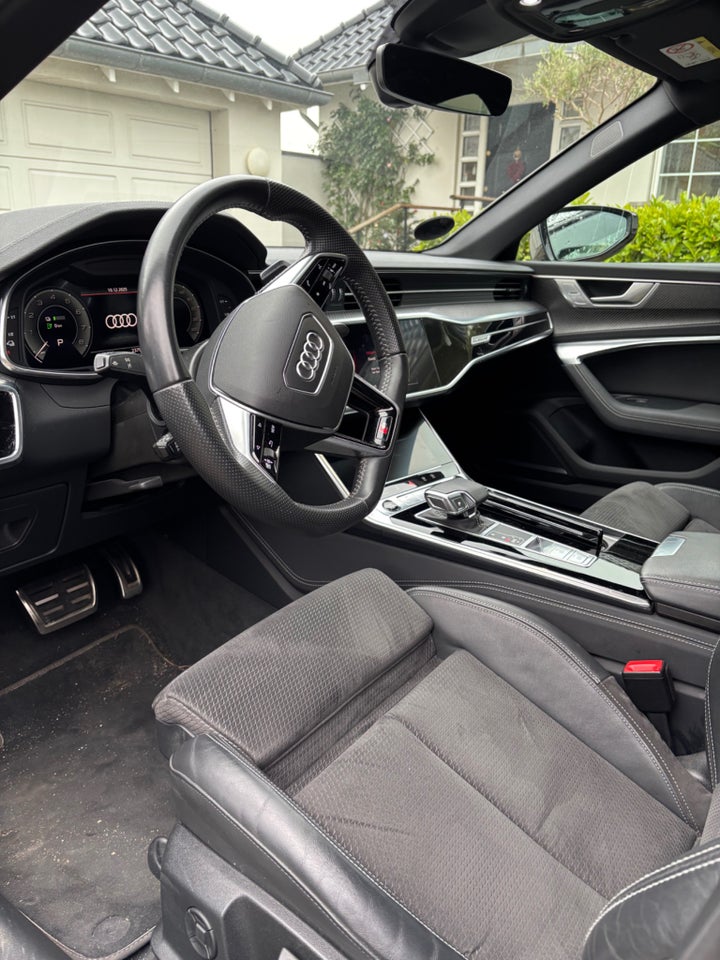 Audi A6 55 TFSi Sport quattro S-tr. 4d