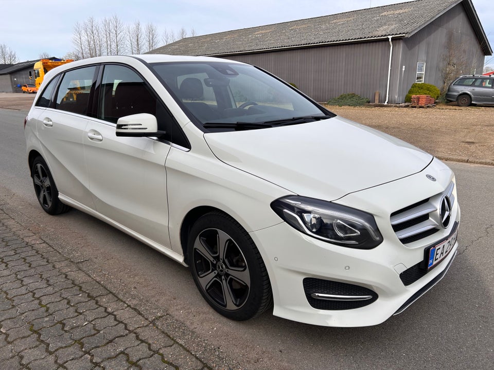 Mercedes B220 d 2,2 aut. 5d