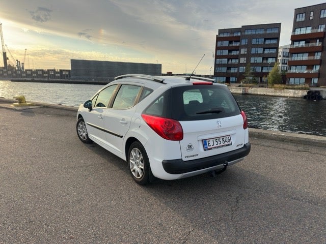 Peugeot 207 1,6 HDi 90 Comfort+ SW 5d