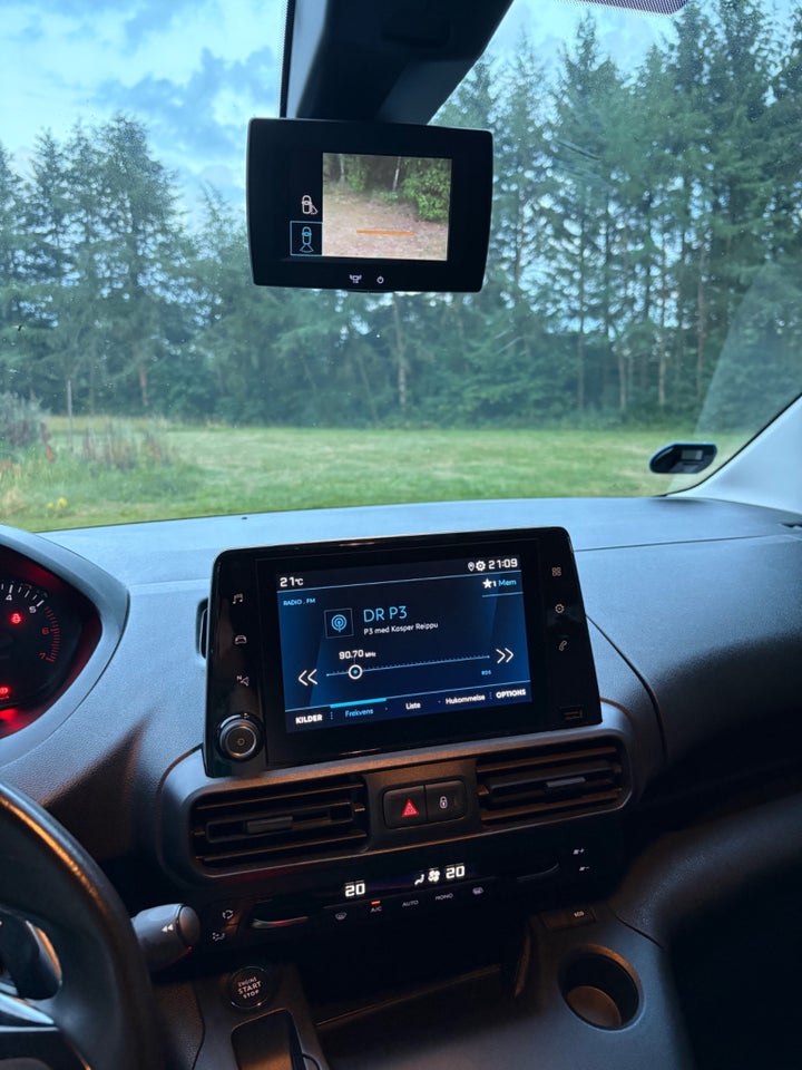 Peugeot Partner 1,5 BlueHDi 130 L1V1 Ultimate EAT8 Van