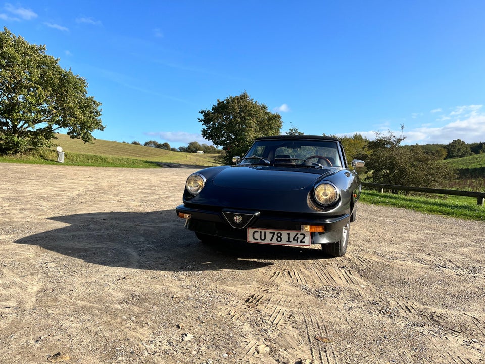 Alfa Romeo Spider 2,0 Cabriolet 2d