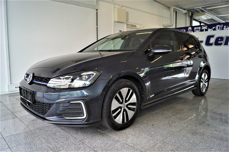VW Golf VII 1,4 GTE DSG 5d