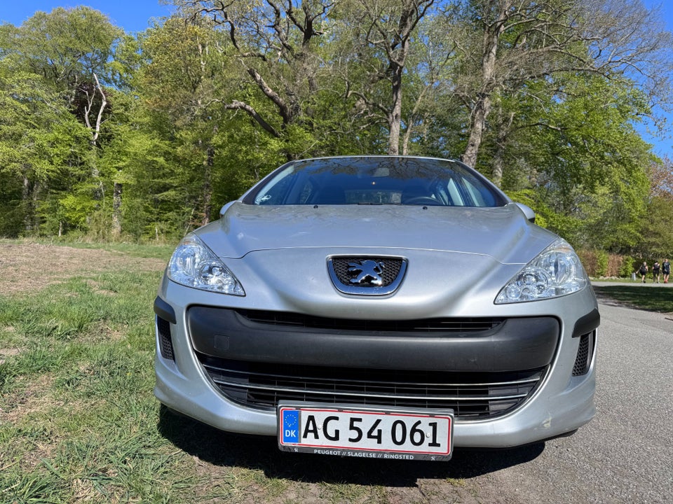 Peugeot 308 1,6 HDi 109 Premium 5d