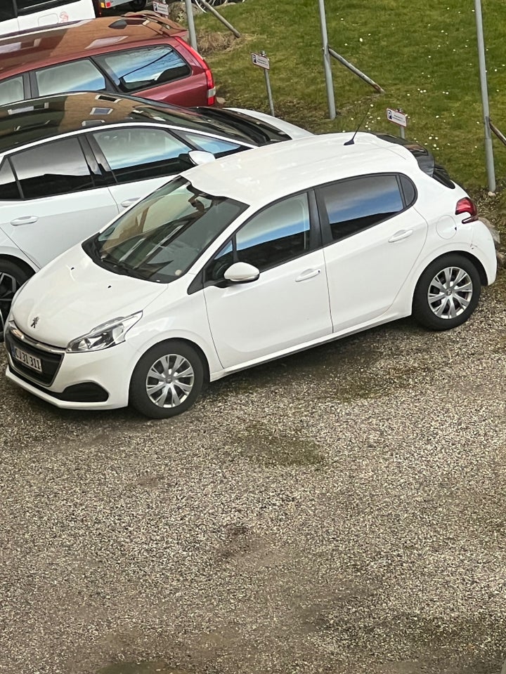 Peugeot 208 1,5 BlueHDi 100 Envy 5d