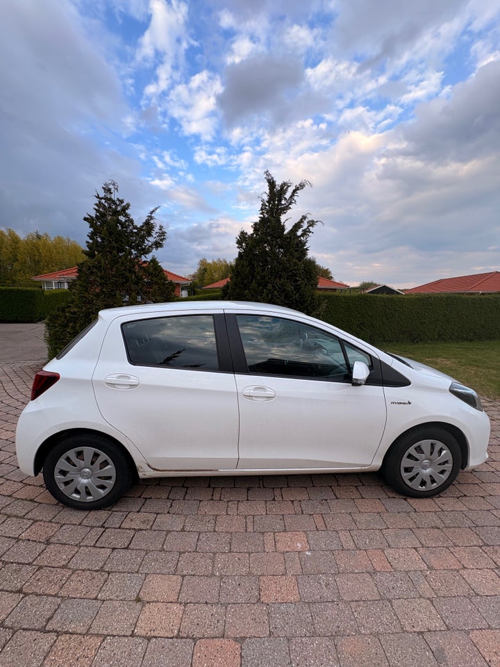 Toyota Yaris 1,5 Hybrid H2 Komfort e-CVT 5d