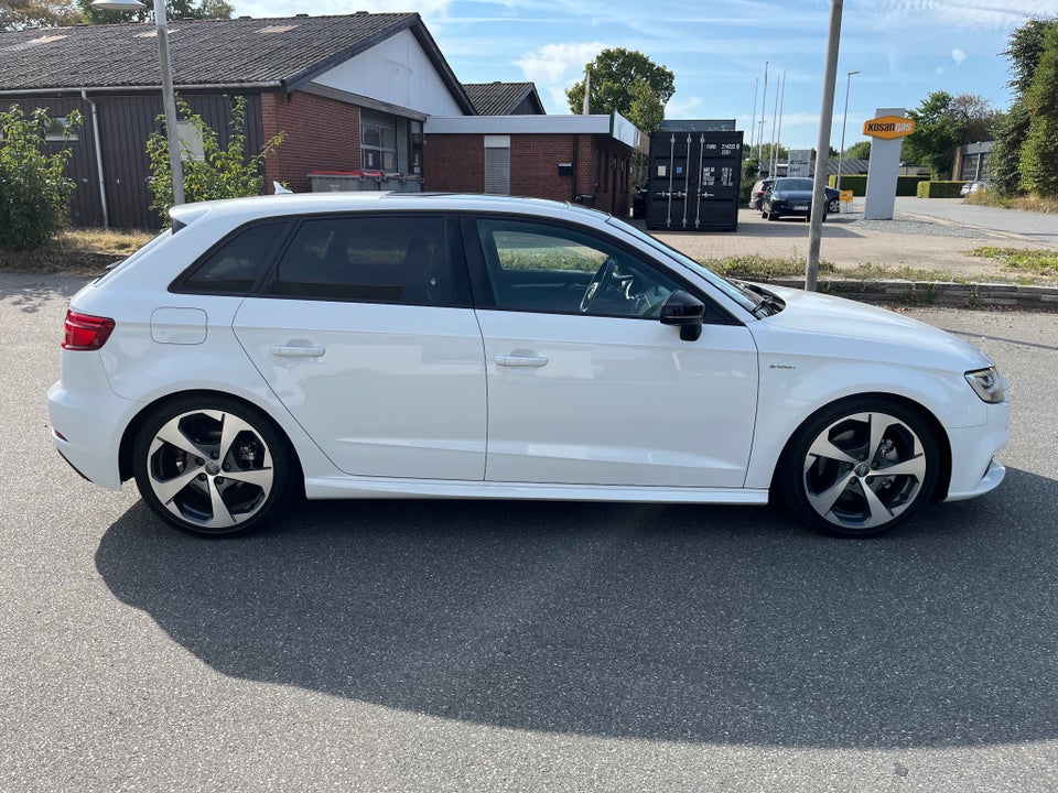 Audi A3 1,4 e-tron S-line Sportback S-tr. 5d