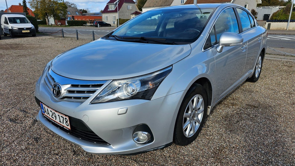 Toyota Avensis 1,8 VVT-i T2 4d