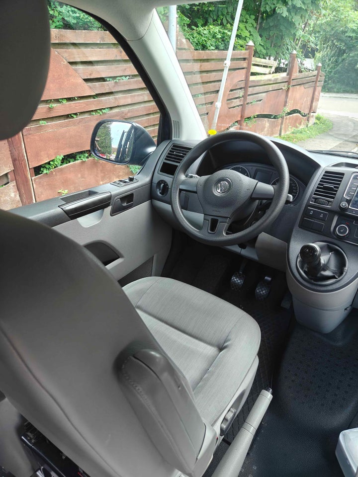 VW Transporter 2,0 TDi 114 Kassevogn kort BMT 5d