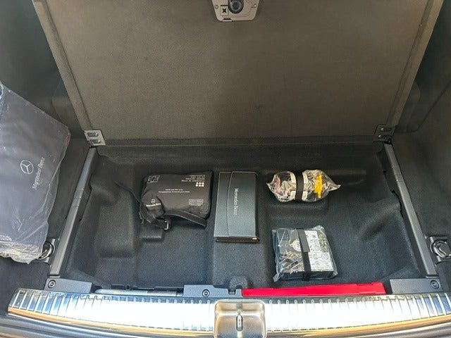 Mercedes E300 e 2,0 AMG Line stc. aut. 5d