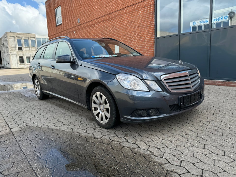 Mercedes E200 2,2 CDi Elegance stc. aut. BE 5d