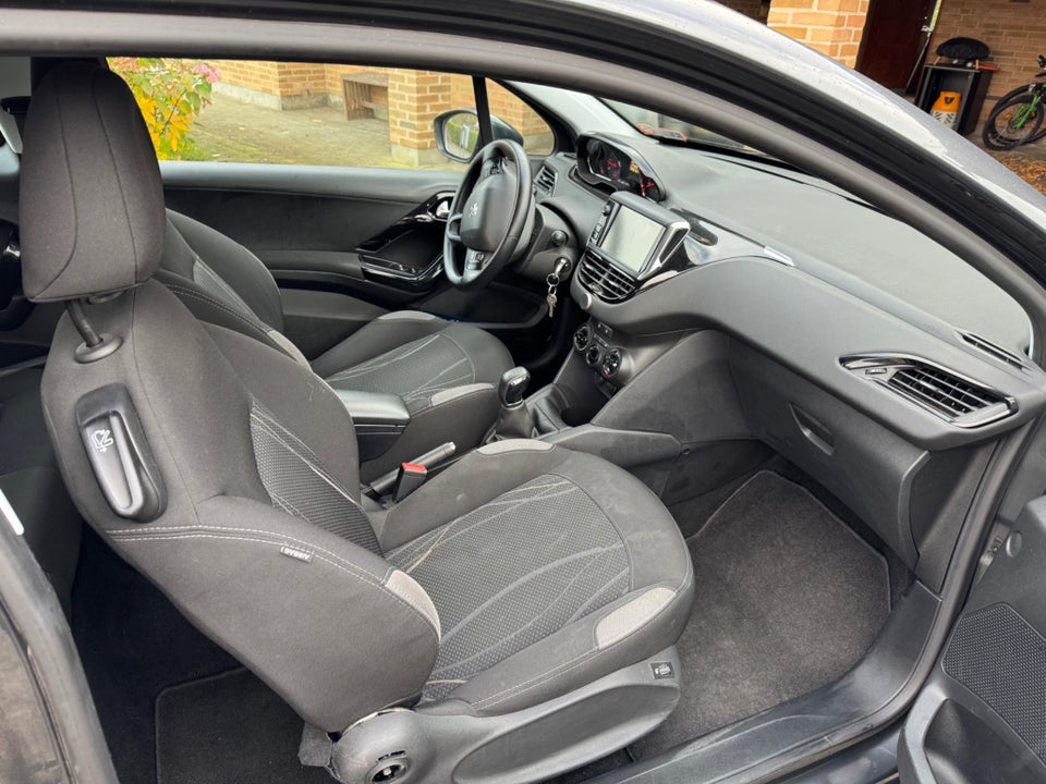 Peugeot 208 1,2 VTi Active 3d