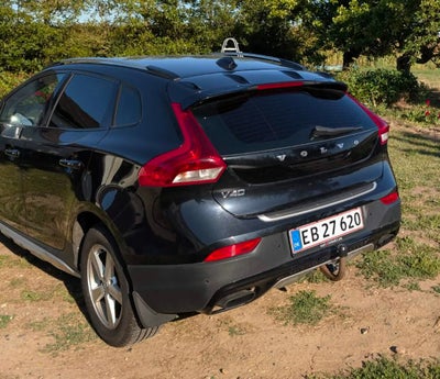 Volvo V40 CC 1,6 D2 115 Momentum 5d