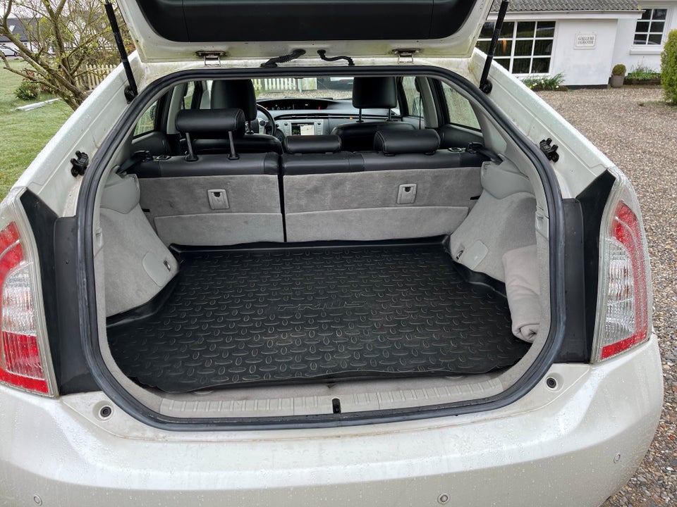 Toyota Prius+ 1,8 Hybrid H4 Touch CVT 5d