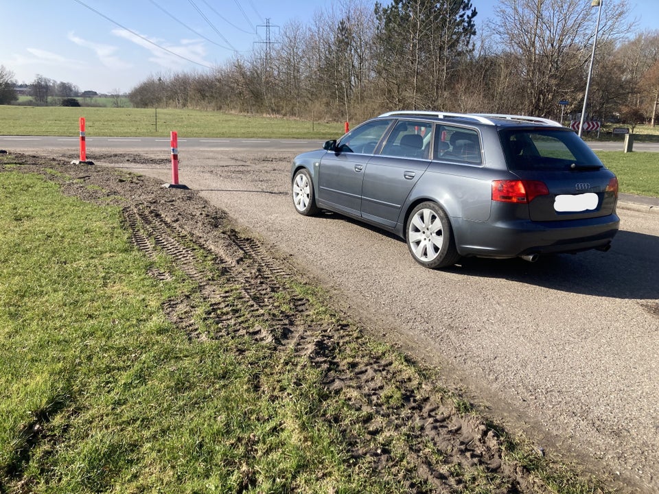 Audi A4 1,8 T 163 Avant quattro 5d