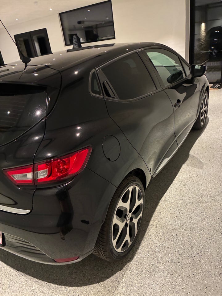 Renault Clio IV 0,9 TCe 90 Expression 5d