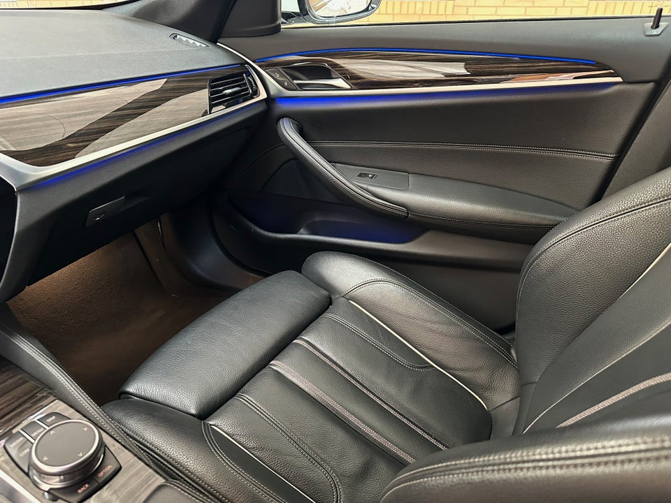 BMW 530d 3,0 Touring M-Sport xDrive aut. 5d