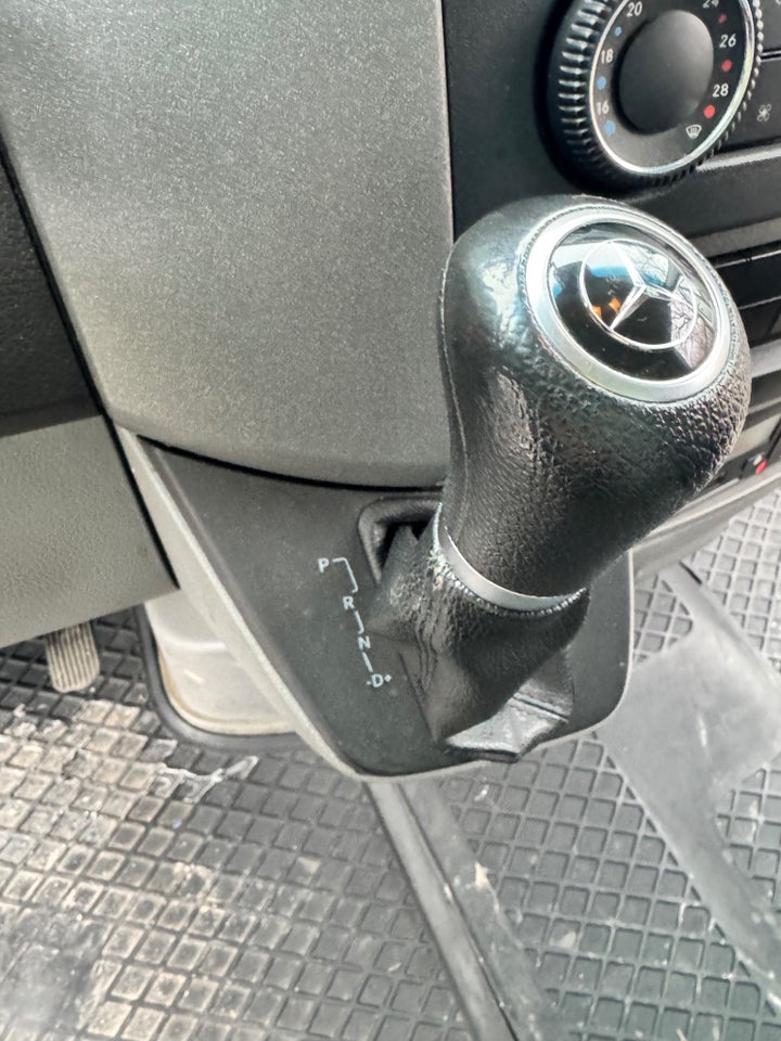 Mercedes Sprinter 516 2,2 CDi R2 Chassis aut. 2d