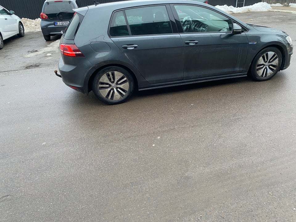 VW Golf VII 1,4 GTE DSG 5d